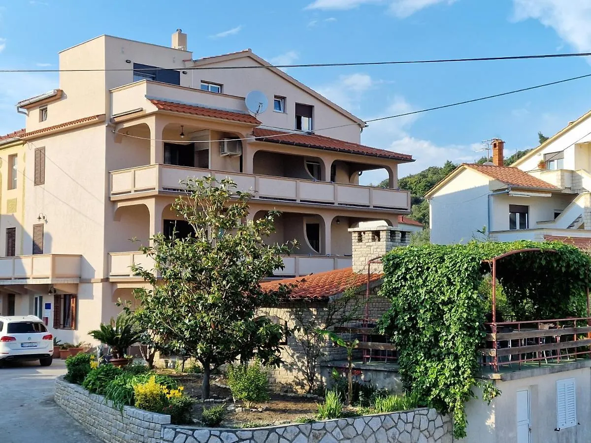 Apartment Studio Kampor 5037D Croatia